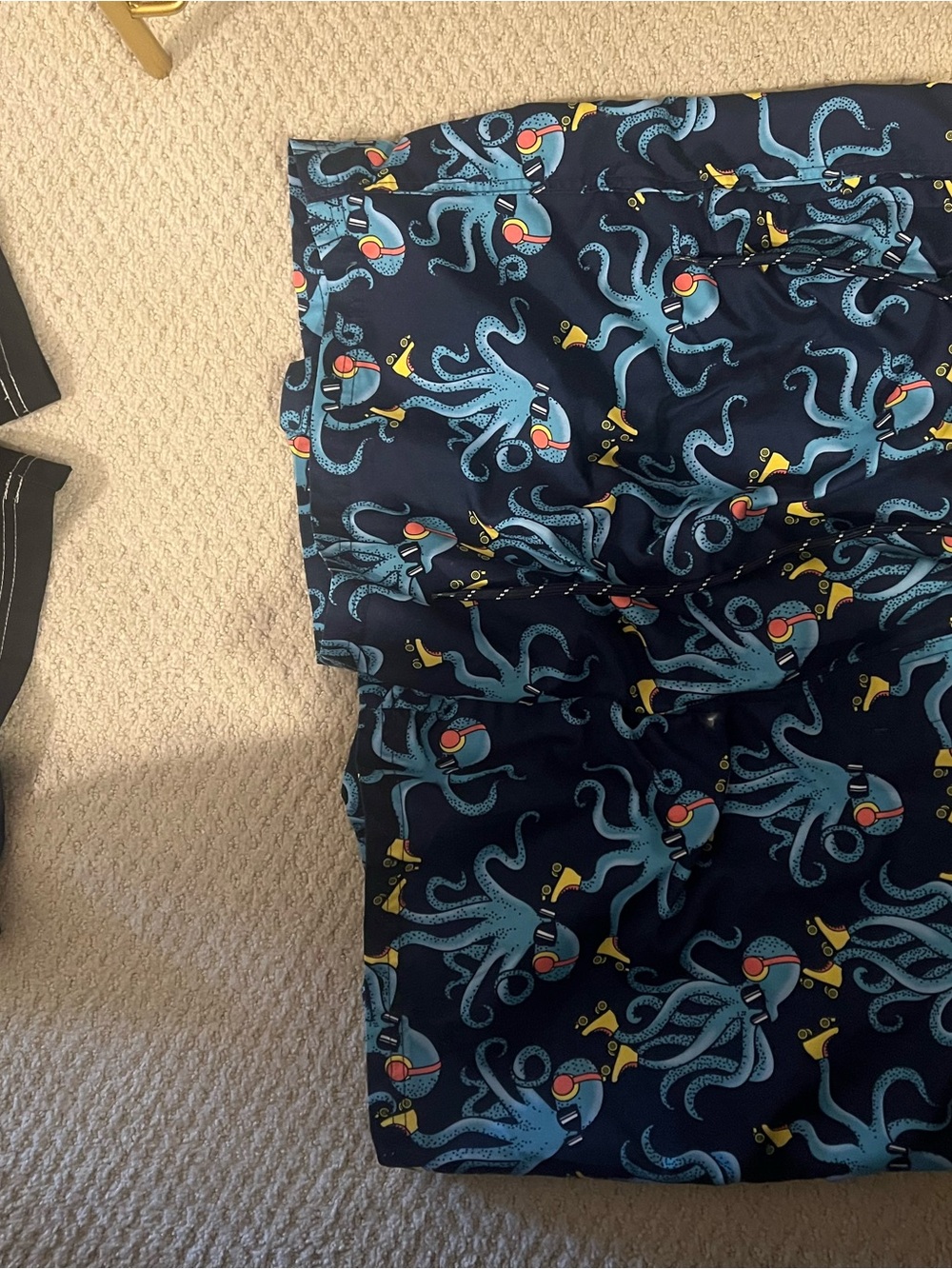 Source Unknown Navy Octopus Print Men’s Shorts with Yellow & Light Blue Accents